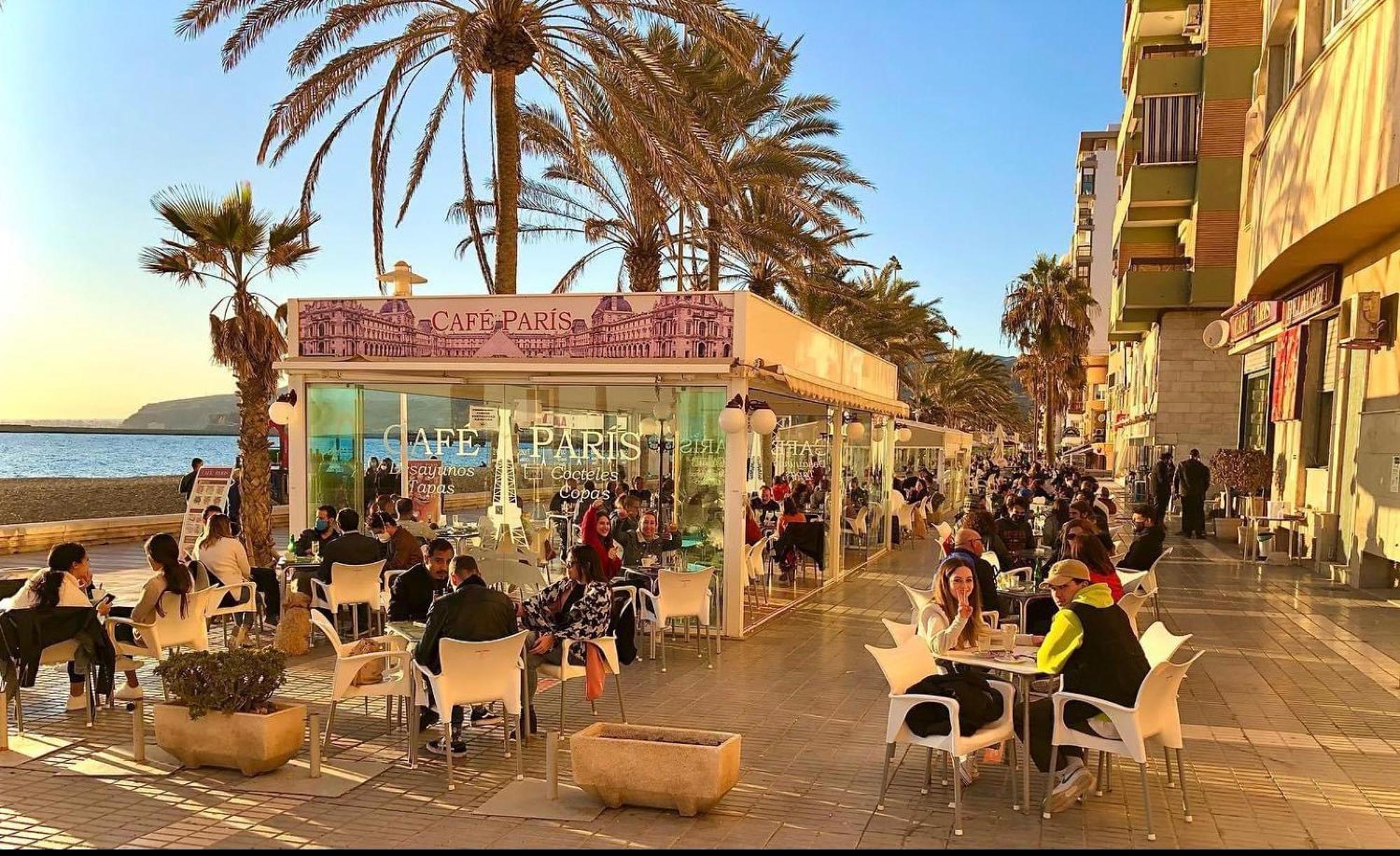 Apartamento Primera Linea De Playa En Almeria Bagian luar foto